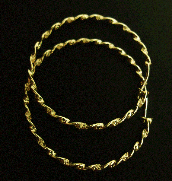 Argola folheada a Ouro